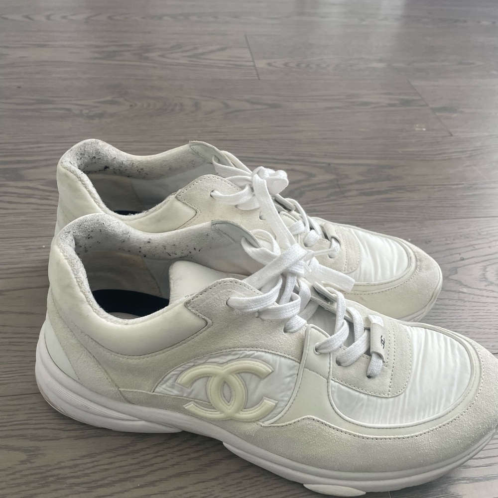 Chanel sneakers size 11 (44)